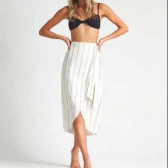 Billabong Dresses & Skirts - Billabong skirt  Stay Sarong